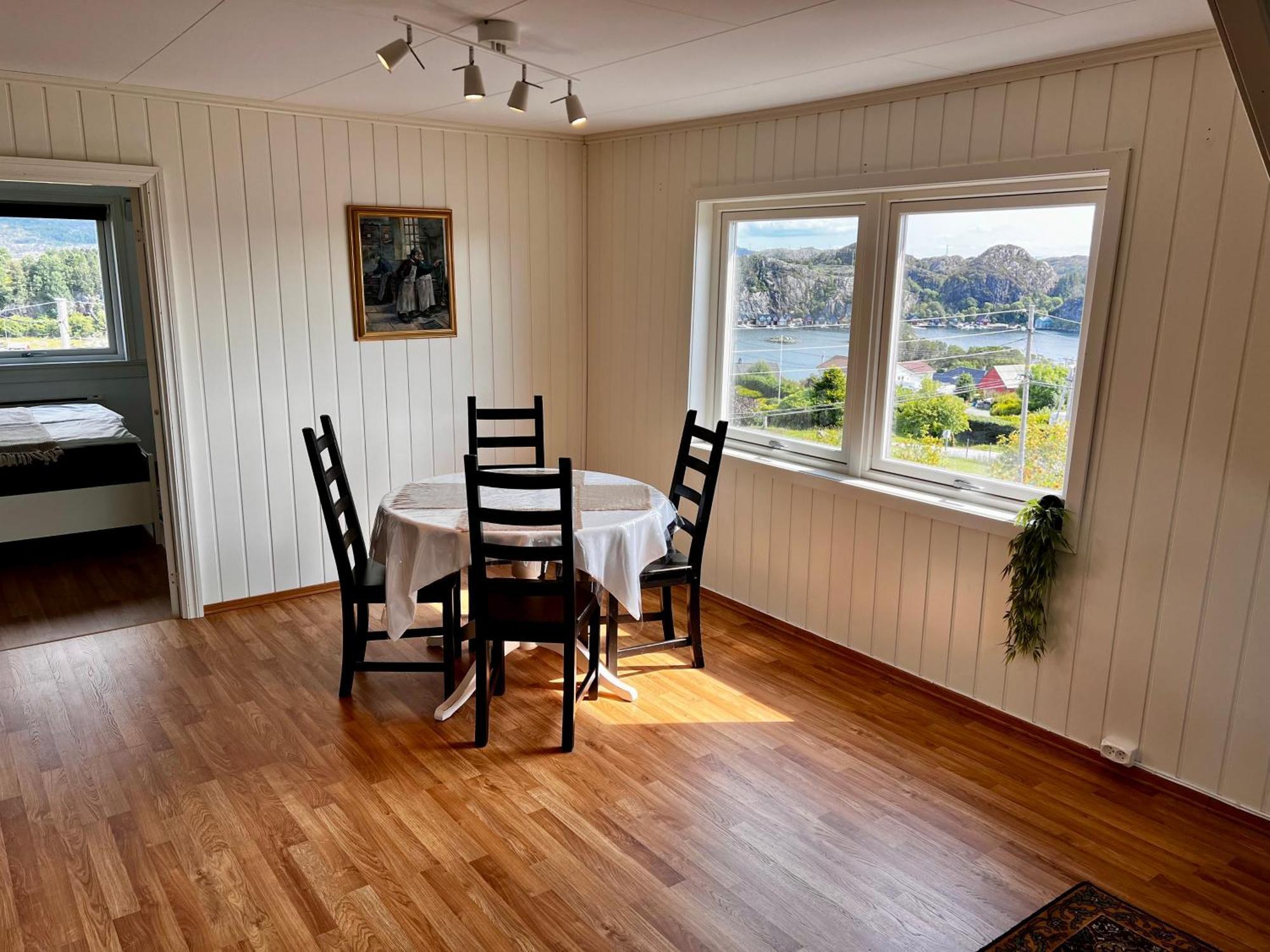Fjord-view Apartment *